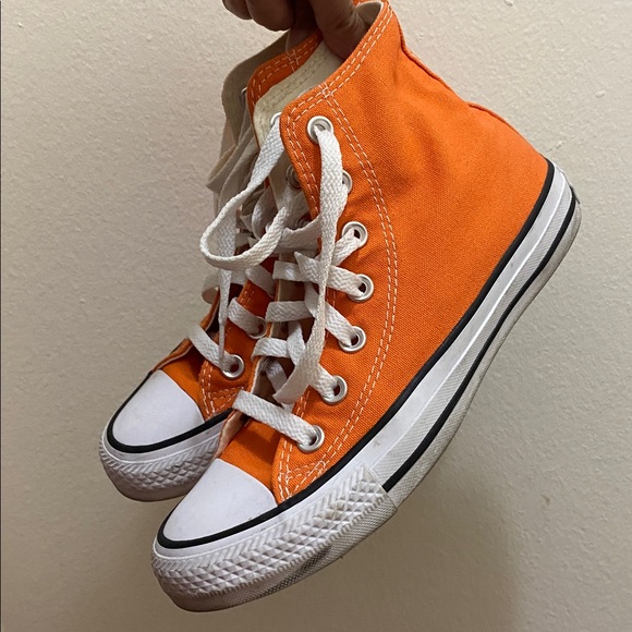 Converse High Tops Golden Poppy in Size Womens 5.5 / Mens 3.5 - Picture 1 of 8